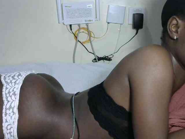 Hotzelda webcam