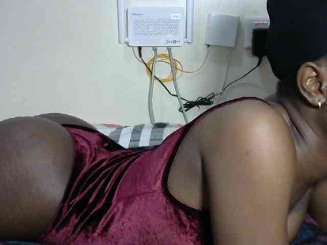 Hotzelda webcam