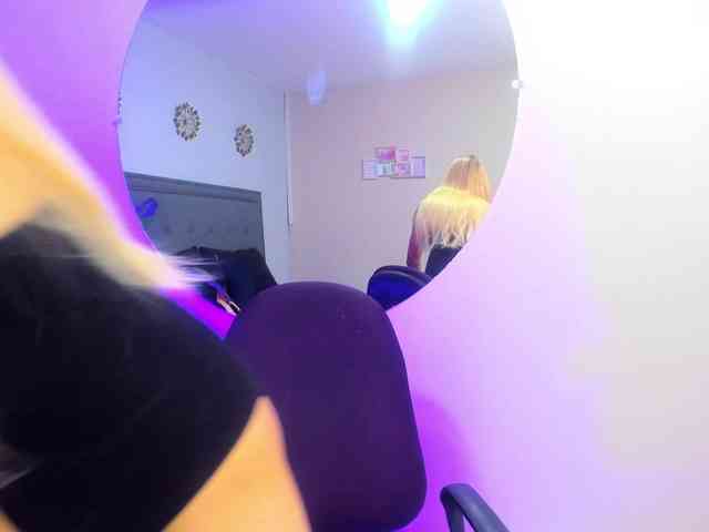 IVI-ROSSE Live Webcam on BongaCams IVI-ROSSE Live Webcam on BongaCams