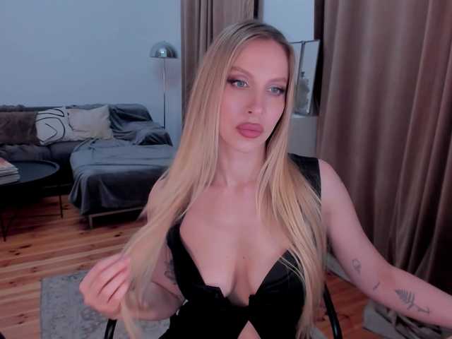 ToxicBlonde's BongaCams show and profile