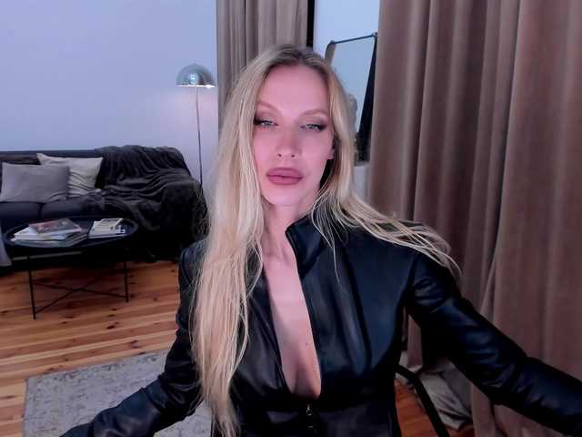 Explore 27 years old ToxicBlonde from BongaCams ToxicBlonde from BongaCams