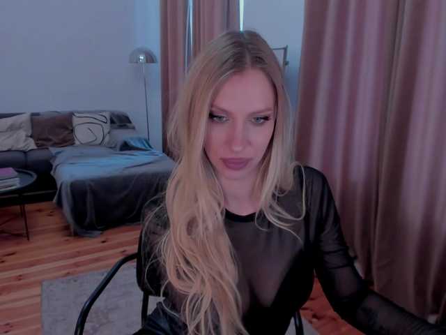 ToxicBlonde's BongaCams show and profile