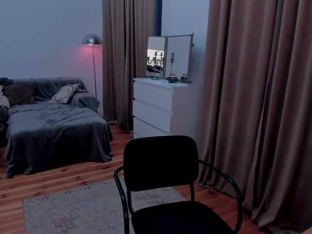 ToxicBlonde's BongaCams show and profile