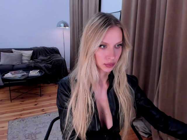 Explore 27 years old ToxicBlonde from BongaCams ToxicBlonde from BongaCams