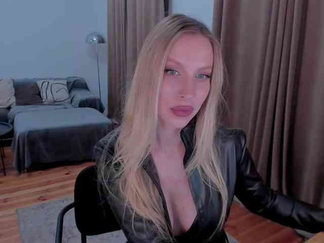 ToxicBlonde Live Webcam on BongaCams