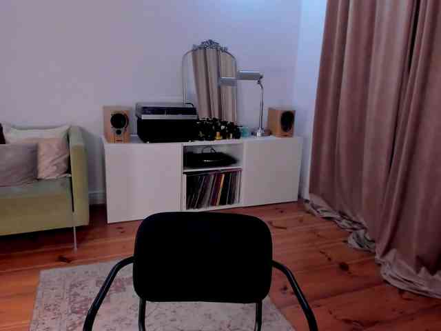 ToxicBlonde webcam