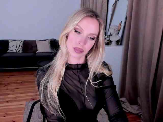 ToxicBlonde webcam
