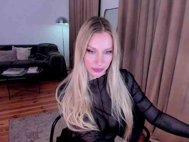 ToxicBlonde webcam