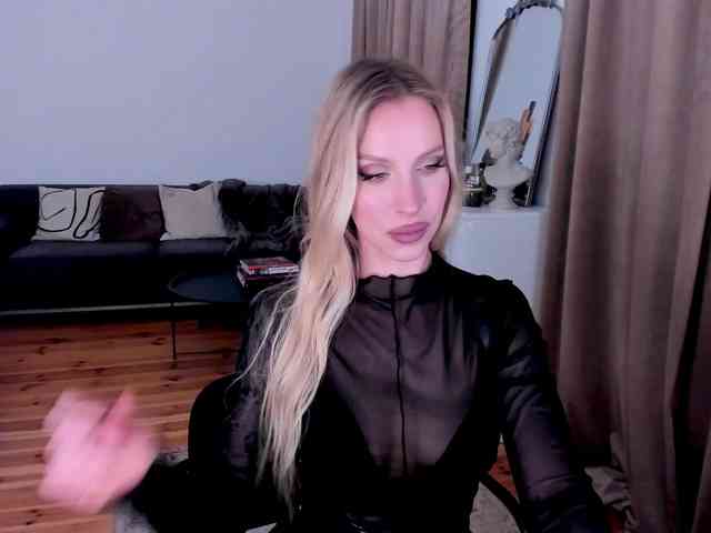 ToxicBlonde webcam