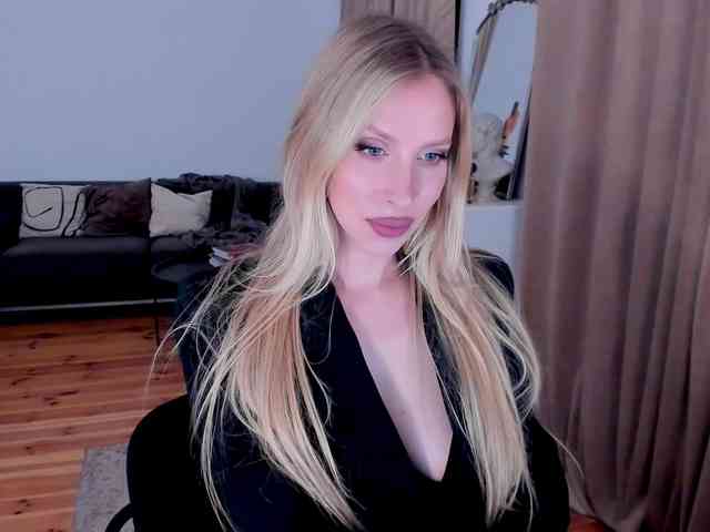ToxicBlonde webcam