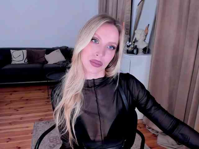ToxicBlonde webcam