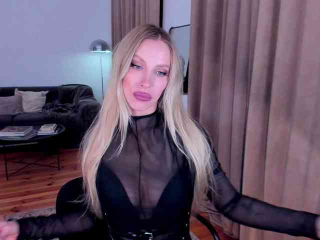 ToxicBlonde webcam