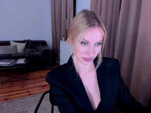 ToxicBlonde Live Webcam on BongaCams