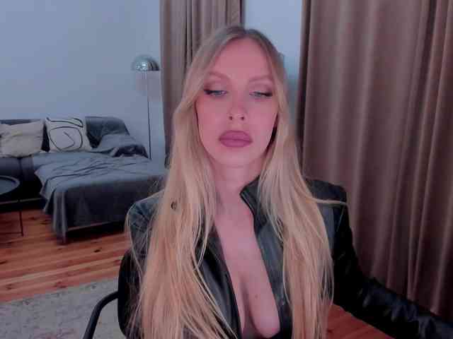 ToxicBlonde Live Webcam on BongaCams