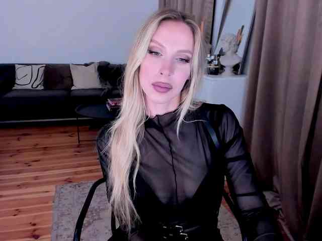 ToxicBlonde webcam
