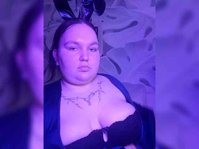Giannaford - bbw-white cam model from cis