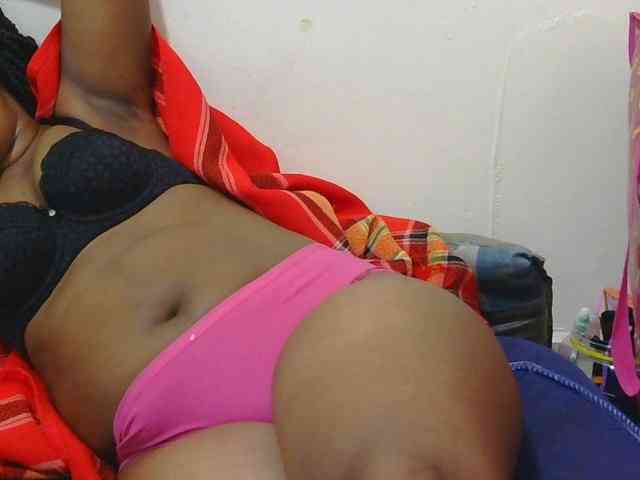 lovelypussy1 webcam