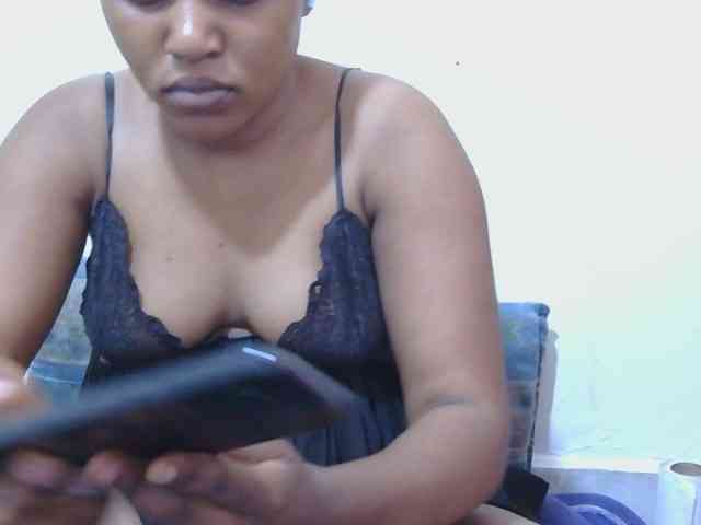 lovelypussy1 webcam