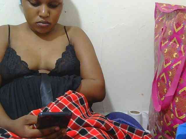 lovelypussy1 webcam