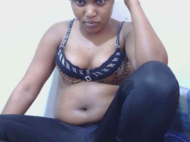 lovelypussy1 webcam