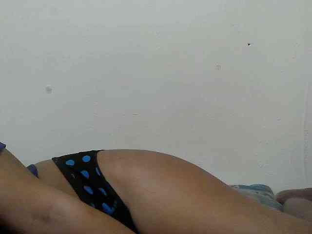 lovelypussy1 webcam