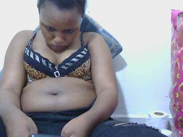 lovelypussy1 webcam