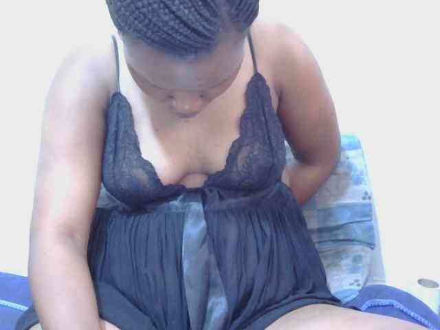 lovelypussy1 webcam