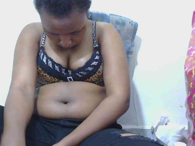 lovelypussy1 webcam