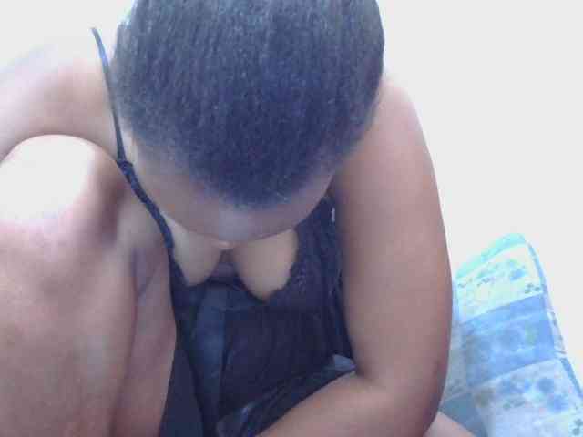 lovelypussy1 webcam
