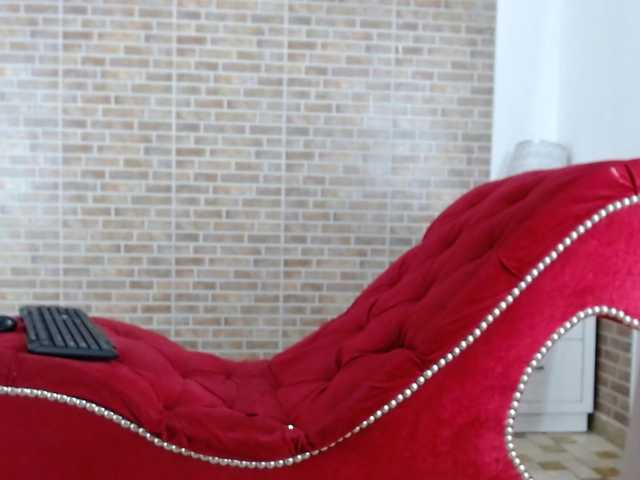Tiffany-Baker from BongaCams