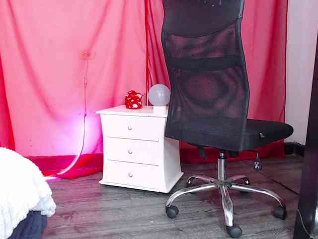 Karla-jhones webcam