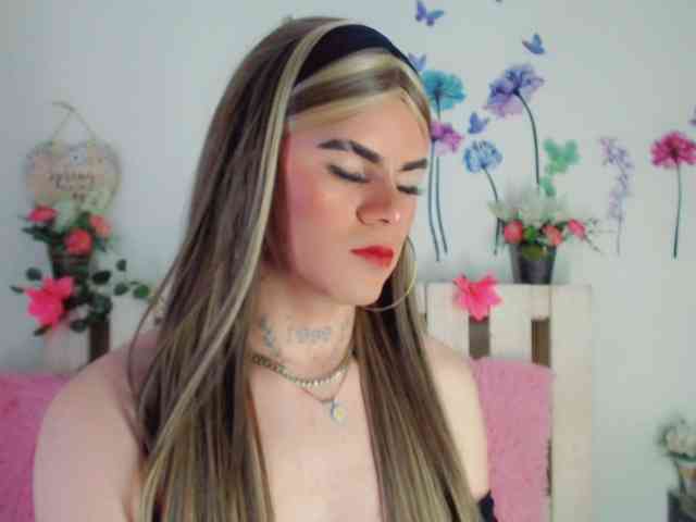 Danna199 Live Webcam on BongaCams