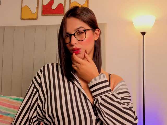 Elly-g's BongaCams show and profile