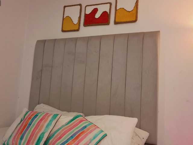 Elly-g's BongaCams show and profile