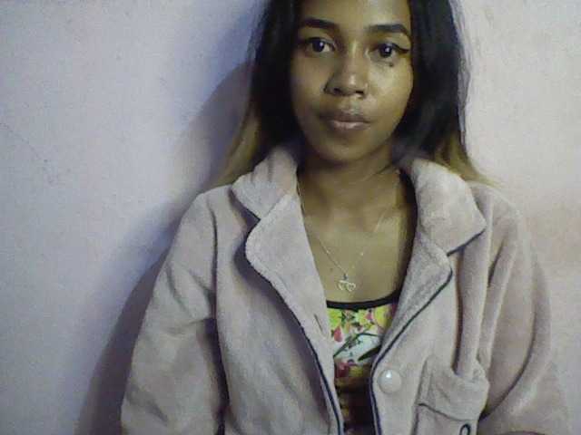 KortneySXX's BongaCams show and profile