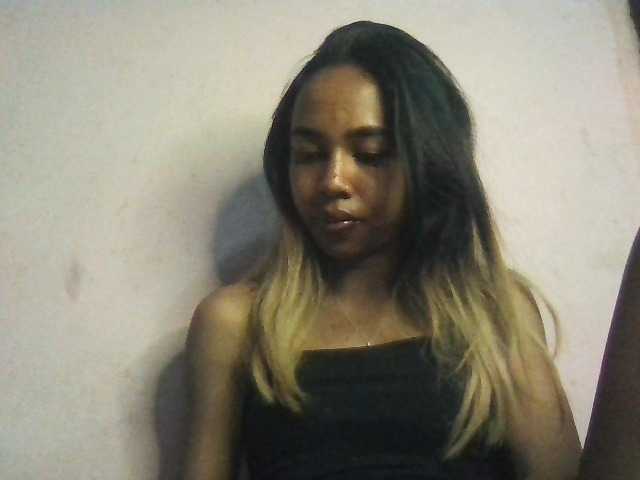 KortneySXX's BongaCams show and profile