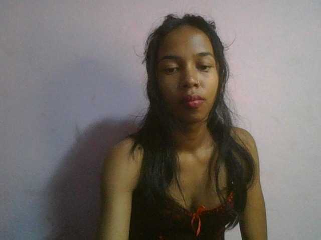 KortneySXX, une amatrice française avec qui discuter et avoir du sexe