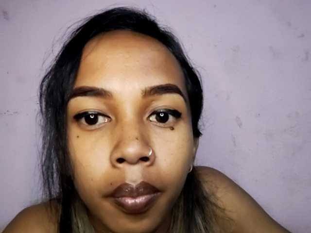 KortneySXX's BongaCams show and profile