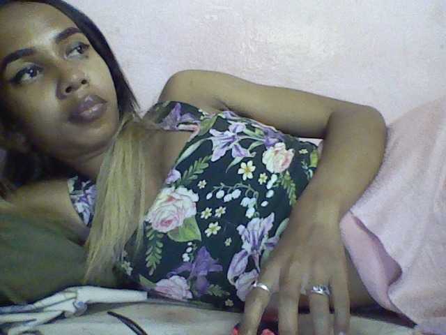 KortneySXX's BongaCams show and profile