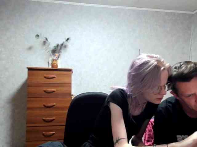 Niki_Tat webcam