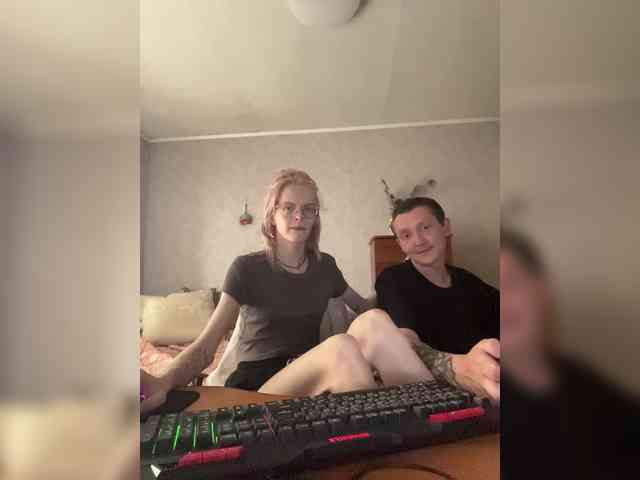 Niki_Tat webcam