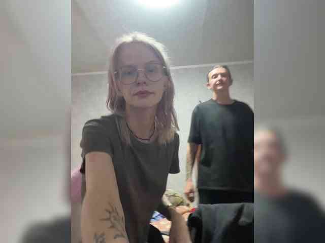 Niki_Tat webcam