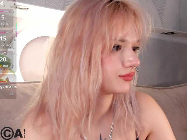 Molly-Platt's BongaCams show and profile