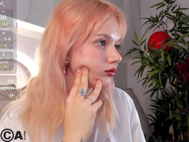 Molly-Platt's BongaCams show and profile