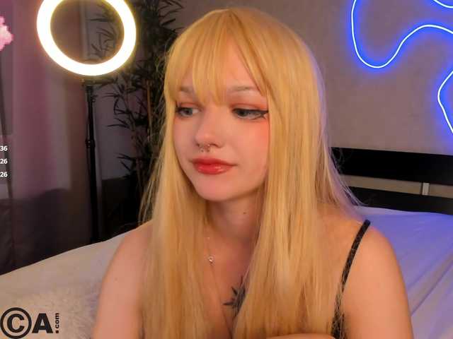  Molly-Platt chat room