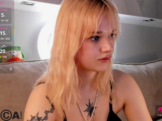 Molly-Platt's BongaCams show and profile