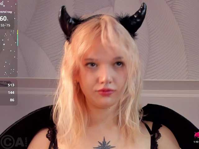 Molly-Platt's BongaCams show and profile