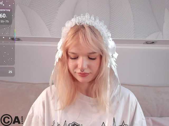 Molly-Platt's BongaCams show and profile