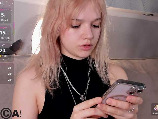 Molly-Platt's BongaCams show and profile