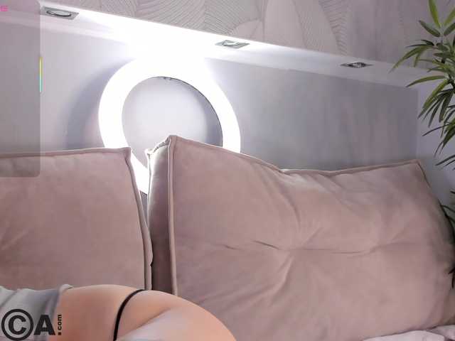 Molly-Platt's BongaCams show and profile